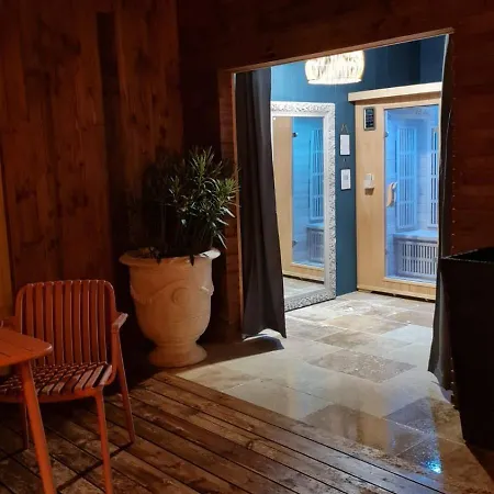 L'entre Nous Thairé