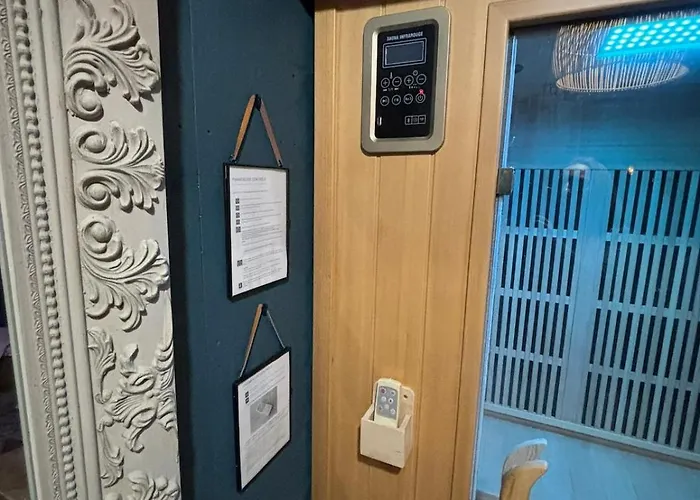 L'entre Nous Thairé